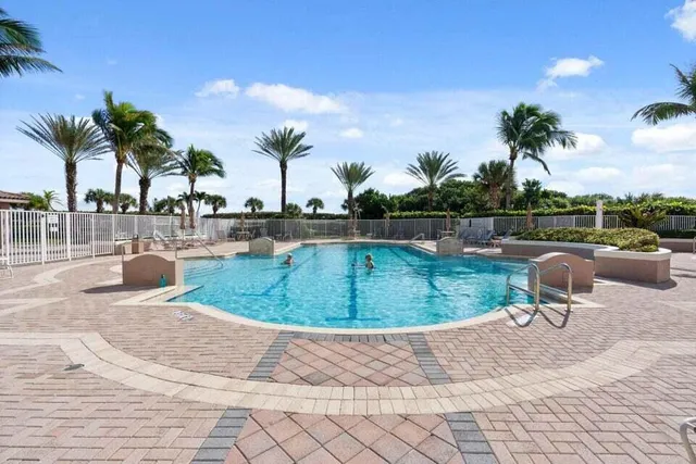 $2,850,000 | 750 Ocean Royale Way, Unit 603, Juno Beach, FL 33408