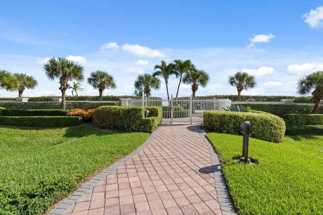 $2,850,000 | 750 Ocean Royale Way, Unit 603, Juno Beach, FL 33408