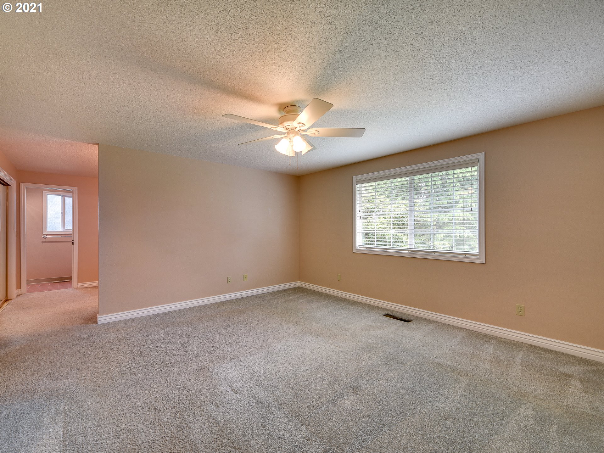5915 Northwest 171st Street Ridgefield, WA 98642 - Photo 14 of 31 Gallery Image 14
