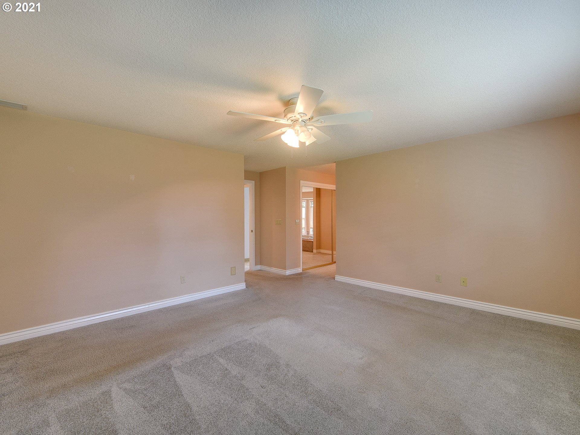 5915 Northwest 171st Street Ridgefield, WA 98642 - Photo 15 of 31 Gallery Image 15