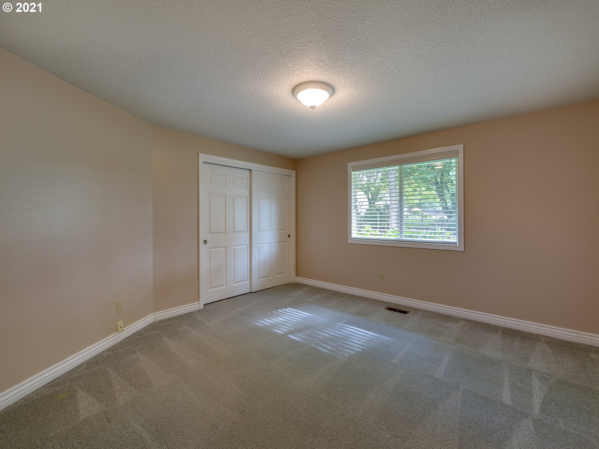 5915 Northwest 171st Street Ridgefield, WA 98642 - Photo 17 of 31 Gallery Image 17