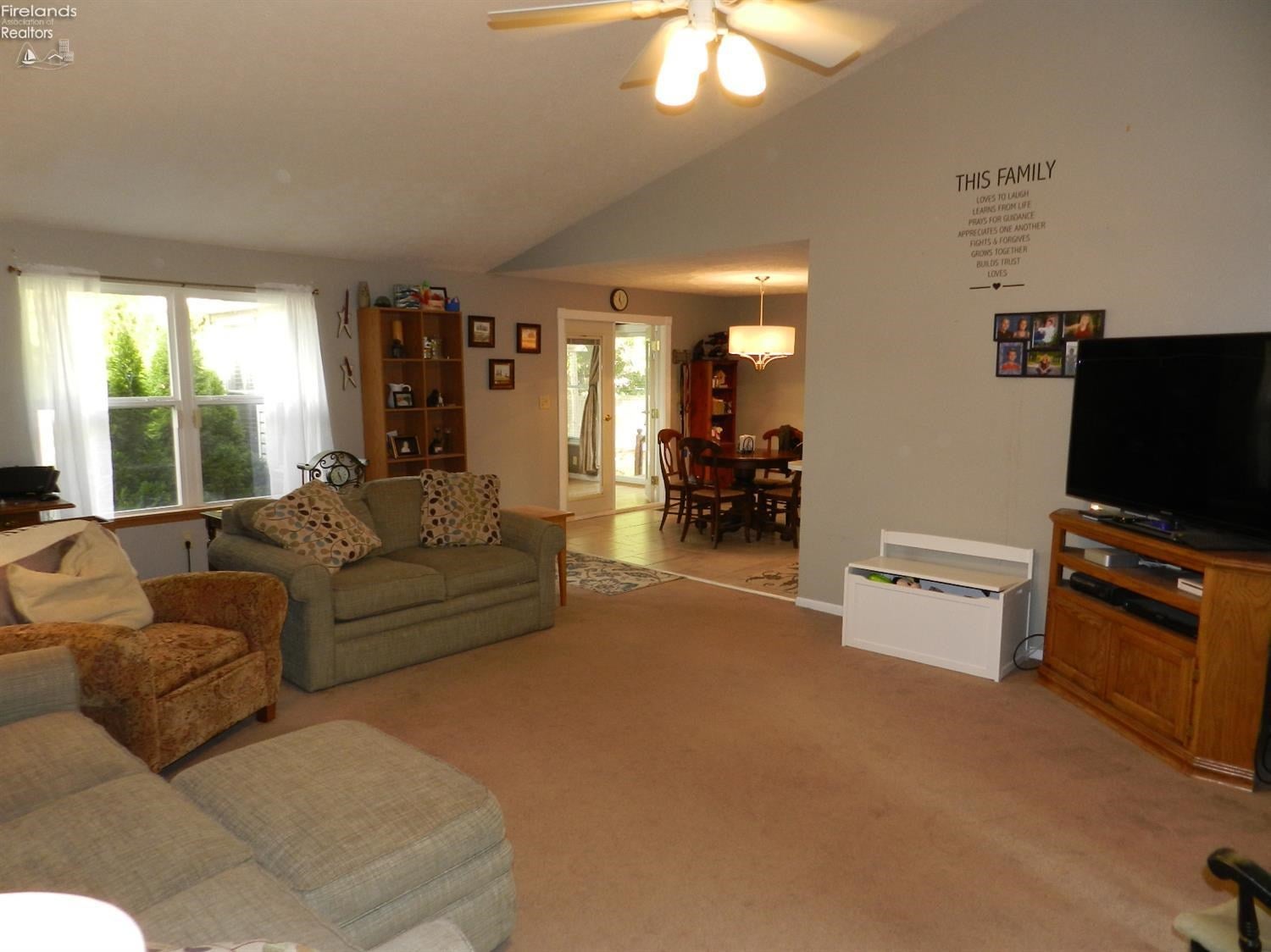 818 East Cole Road Fremont, OH 43420 - Photo 4 of 24 Gallery Image 4