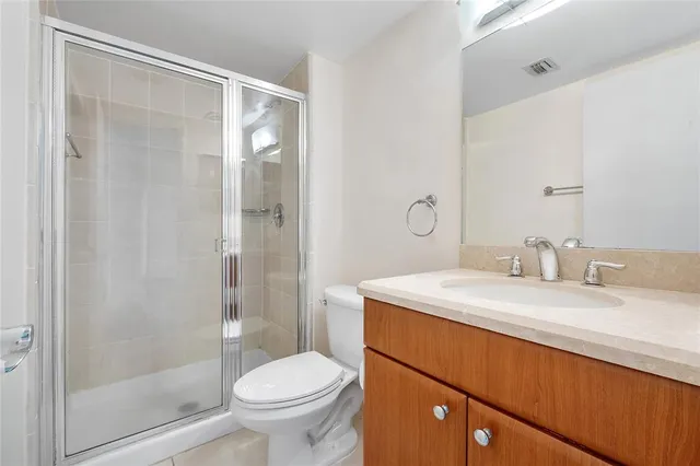 $410,000 | 1900 South Ocean Boulevard, Unit 9P, Lauderdale-by-the-Sea, FL 33062