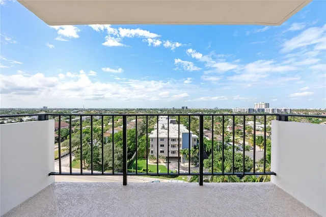 $410,000 | 1900 South Ocean Boulevard, Unit 9P, Lauderdale-by-the-Sea, FL 33062