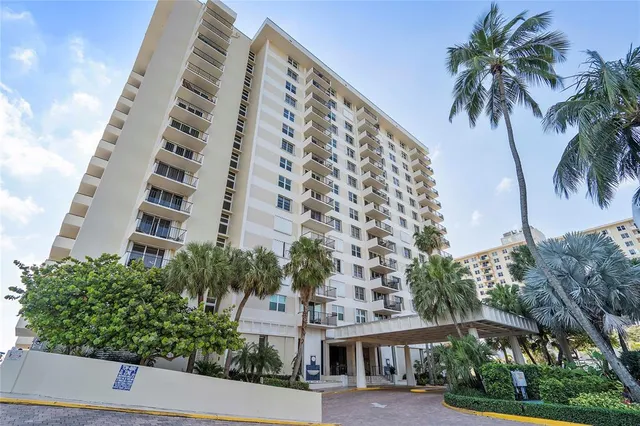 $410,000 | 1900 South Ocean Boulevard, Unit 9P, Lauderdale-by-the-Sea, FL 33062