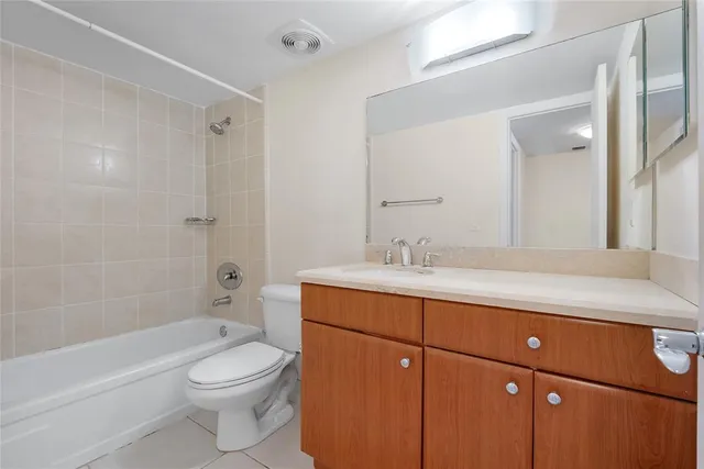 $410,000 | 1900 South Ocean Boulevard, Unit 9P, Lauderdale-by-the-Sea, FL 33062