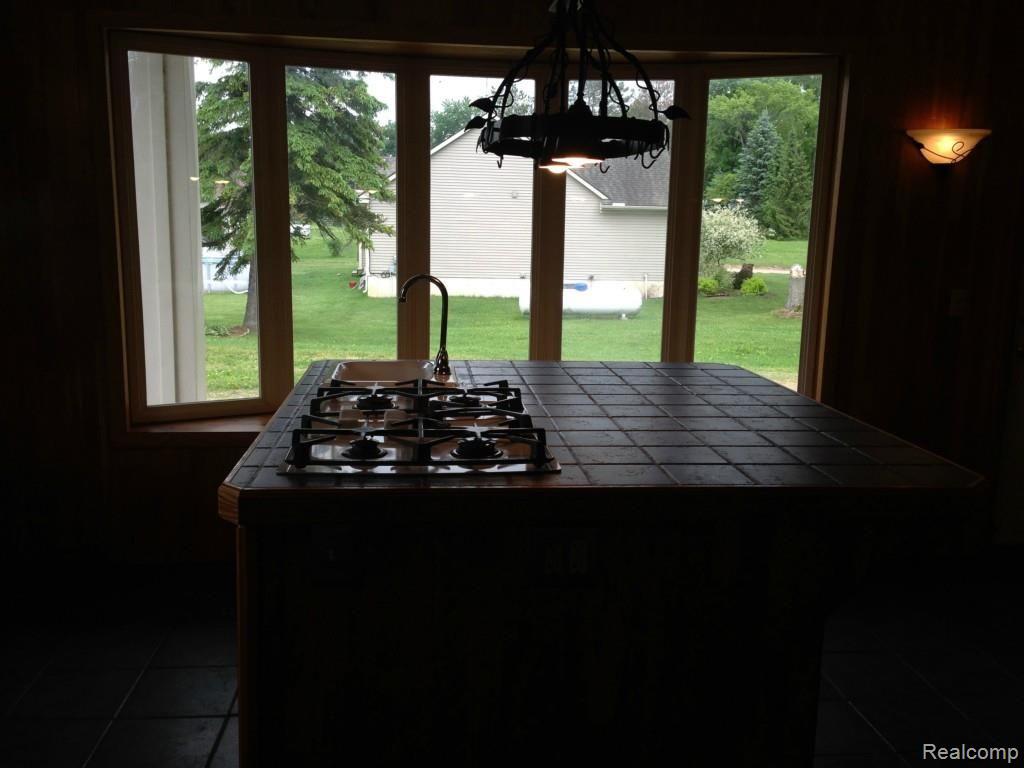 2885 Curdy Road Howell, MI 48855 - Photo 18 of 35 Beautiful bay window