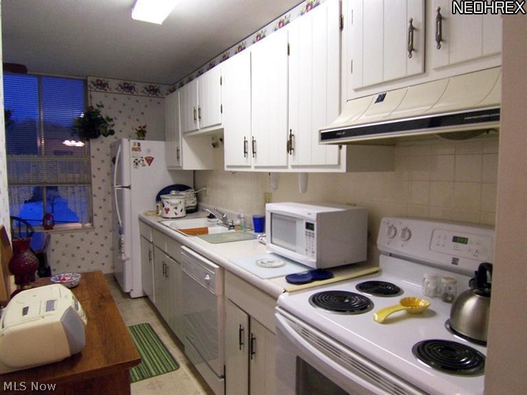 3066 Kent Road, Unit 303B Stow, OH 44224 - Photo 14 of 18