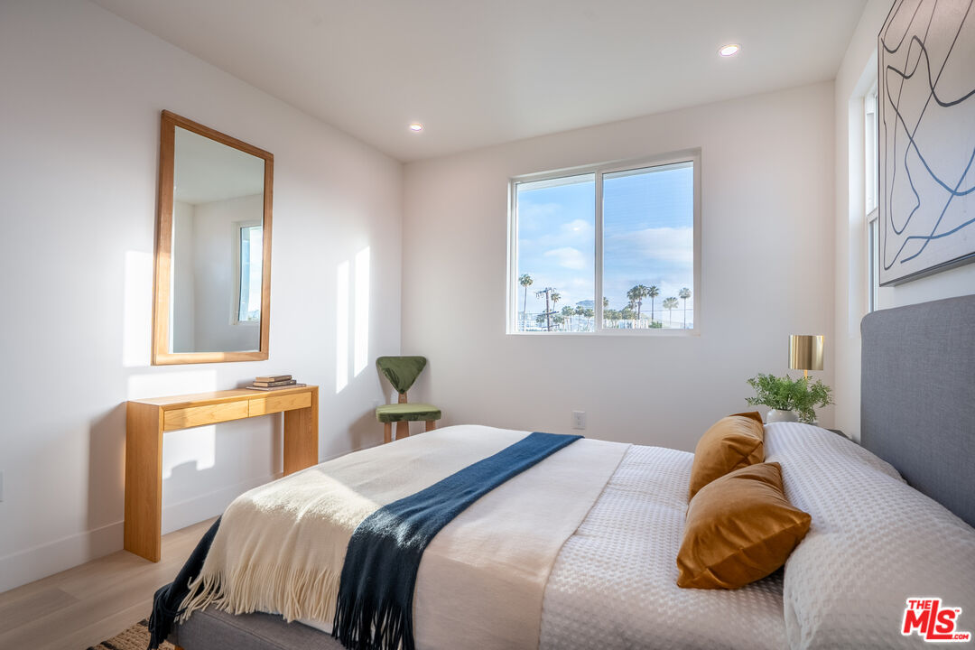 5832 David Avenue, Unit 3 Los Angeles, CA 90034 - Photo 26 of 46