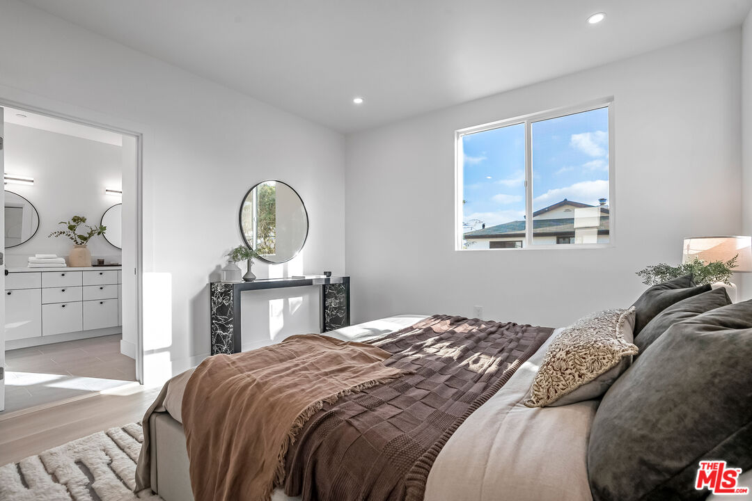 5832 David Avenue, Unit 3 Los Angeles, CA 90034 - Photo 30 of 46