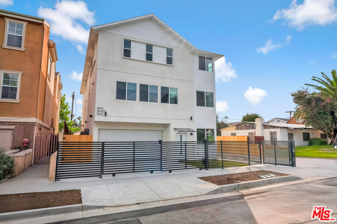 5832 David Avenue, Unit 3 Los Angeles, CA 90034 - Photo 3 of 46