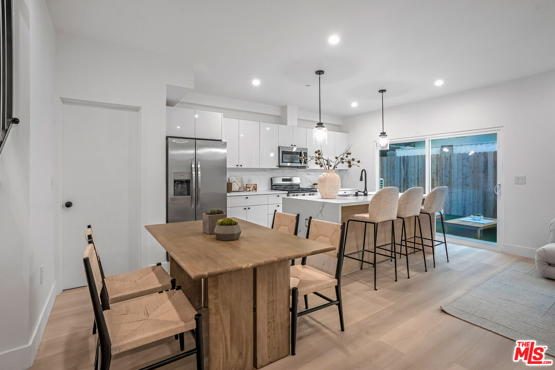 5832 David Avenue, Unit 3 Los Angeles, CA 90034 - Photo 37 of 46