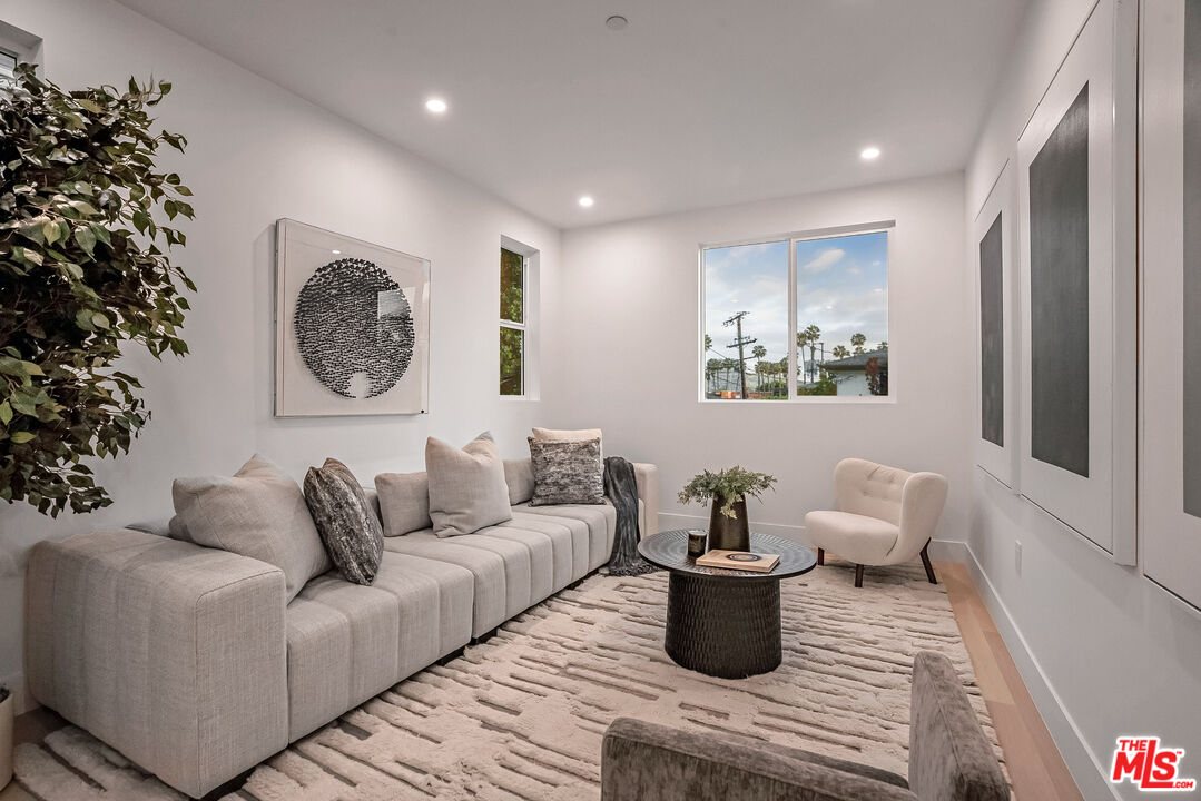 5832 David Avenue, Unit 3 Los Angeles, CA 90034 - Photo 39 of 46