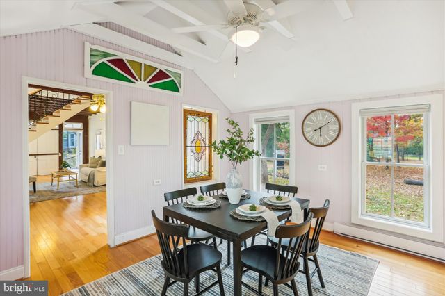 $500,000 | 315 Grove Avenue, Washington Grove, MD 20880