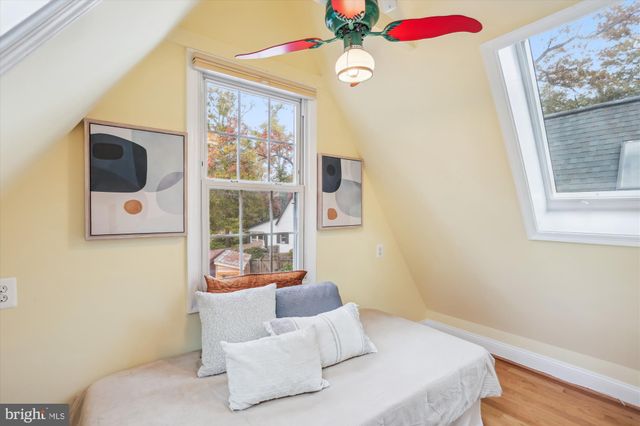 $500,000 | 315 Grove Avenue, Washington Grove, MD 20880