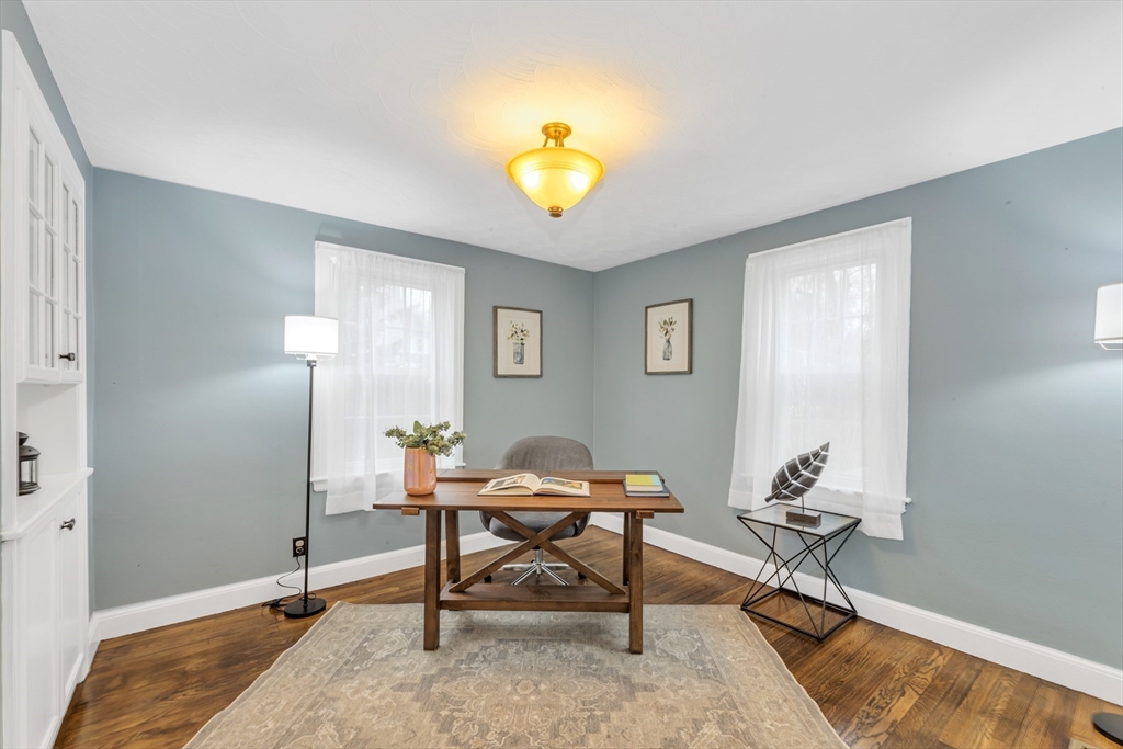 213 River Street Dedham, MA 02026 - Photo 12 of 38