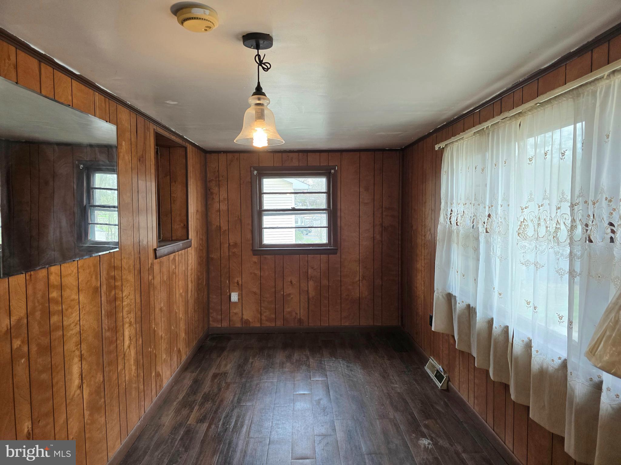 9709 Piscataway Road Clinton, MD 20735 - Photo 5 of 28 Gallery Image 5