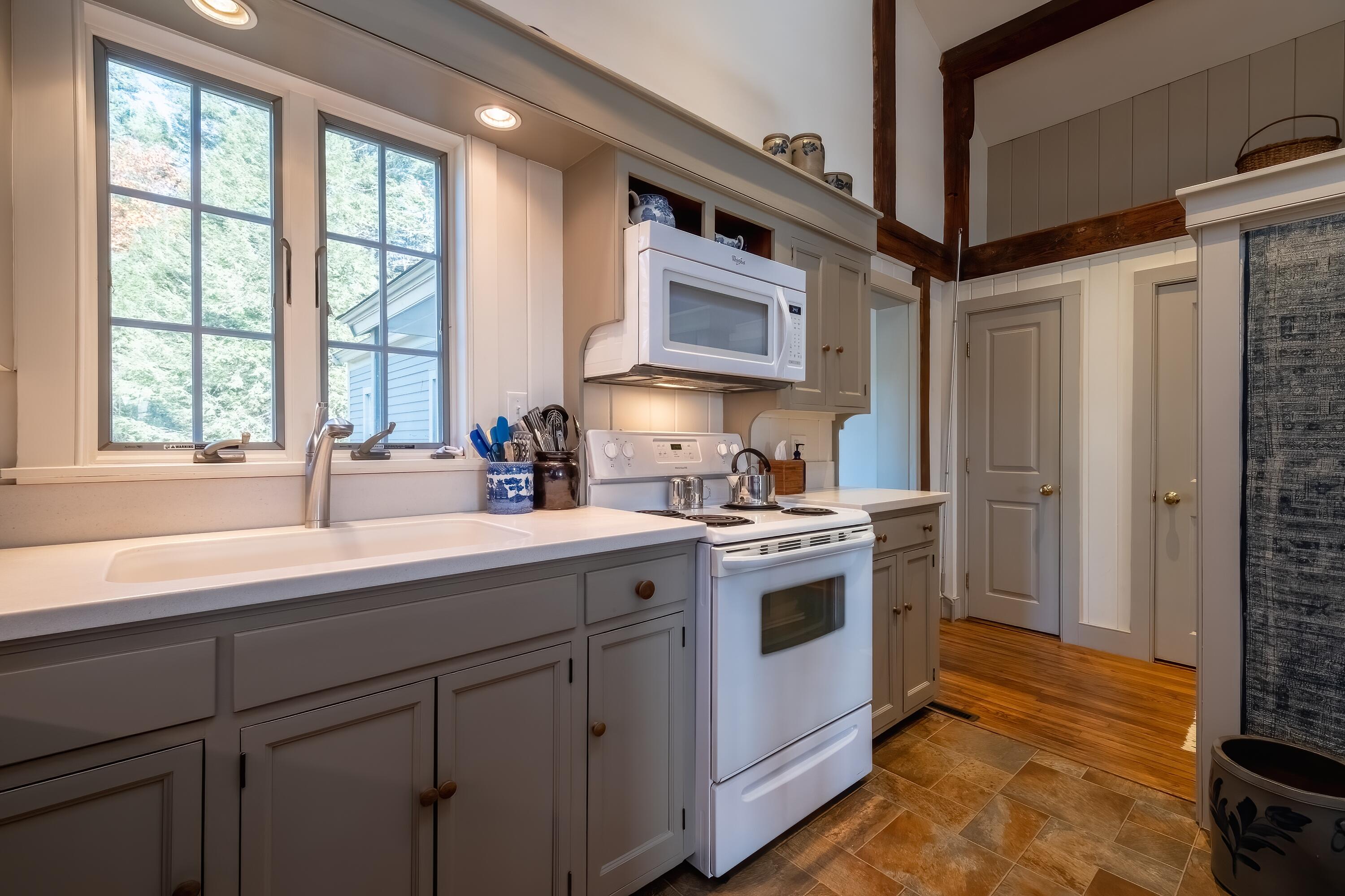 50 Bristol Road Damariscotta, ME 04543 - Photo 17 of 58 20221028_50_Bristol_5476