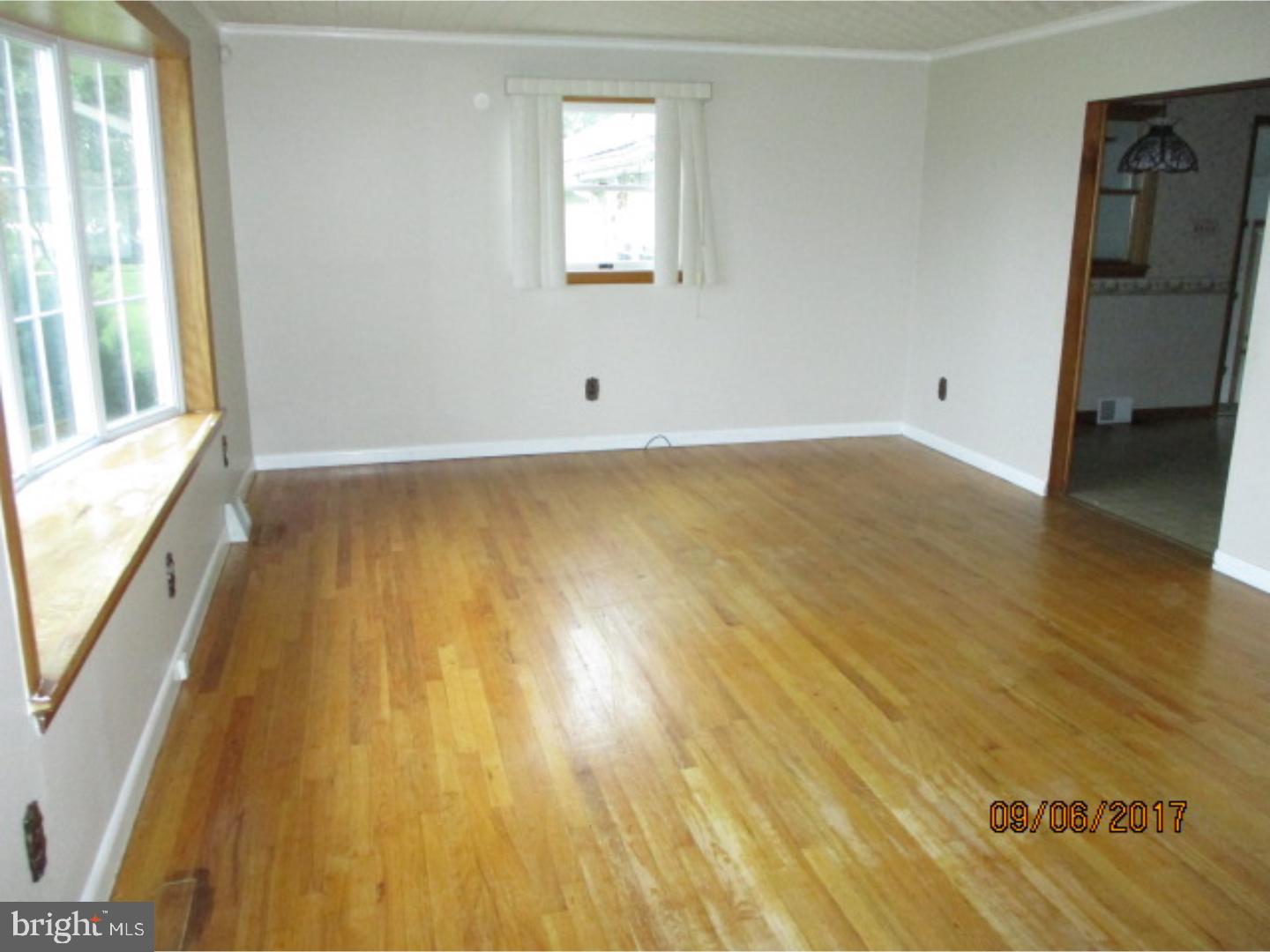 3089 Glassboro Cross Keys Road Williamstown, NJ 08094 - Photo 4 of 14