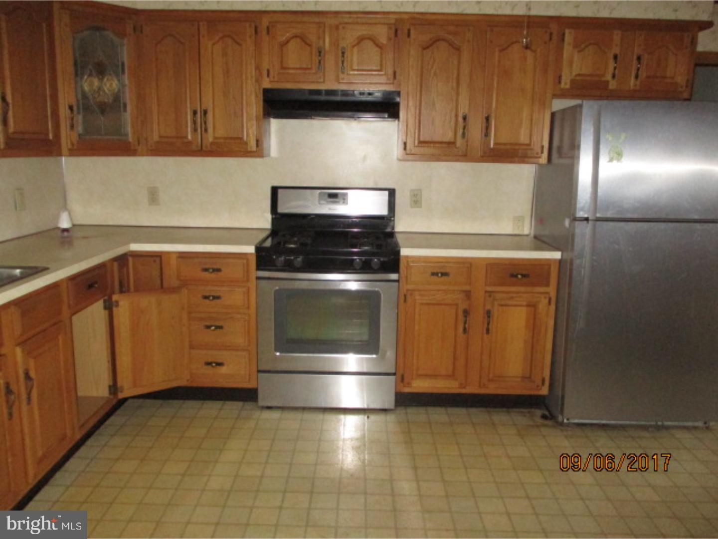 3089 Glassboro Cross Keys Road Williamstown, NJ 08094 - Photo 5 of 14