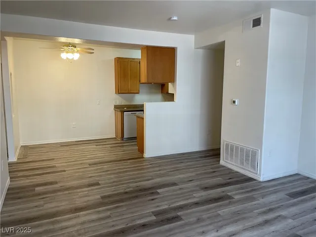 $1,200 | 3318 North Decatur Boulevard, Unit 1167, Las Vegas, NV 89130