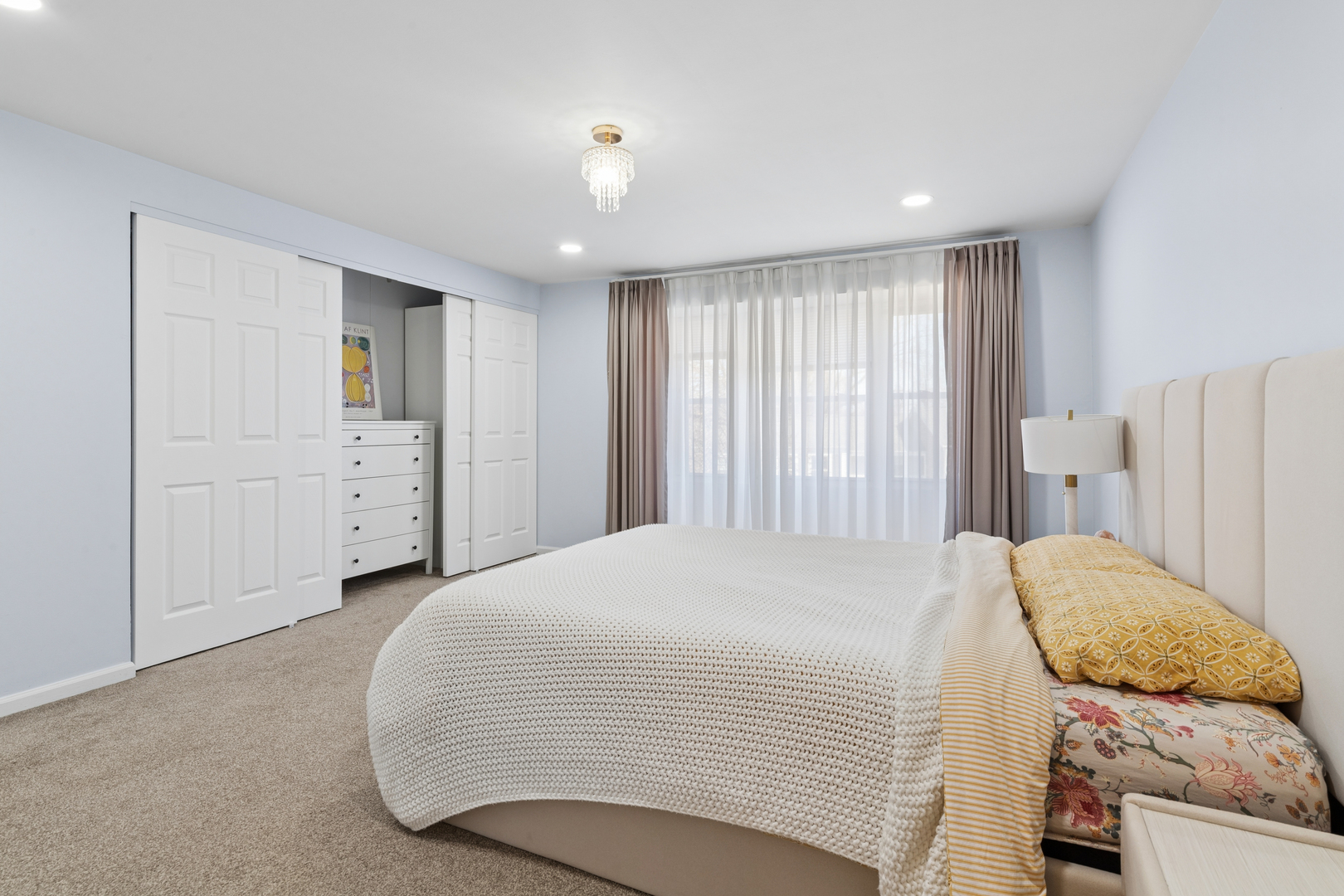 1936 Whitingham Lane Hoffman Estates, IL 60169 - Photo 14 of 23 a bedroom with a bed and a window