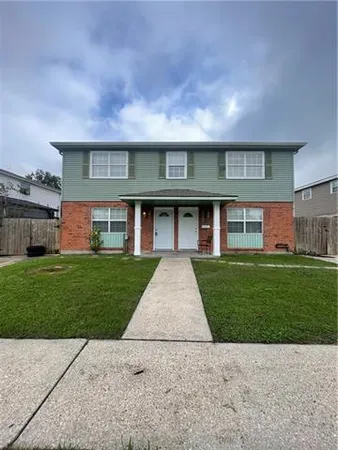 $275,000 | 2421-23 Octavia Drive, Chalmette, LA 70043