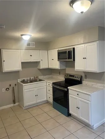 $275,000 | 2421-23 Octavia Drive, Chalmette, LA 70043