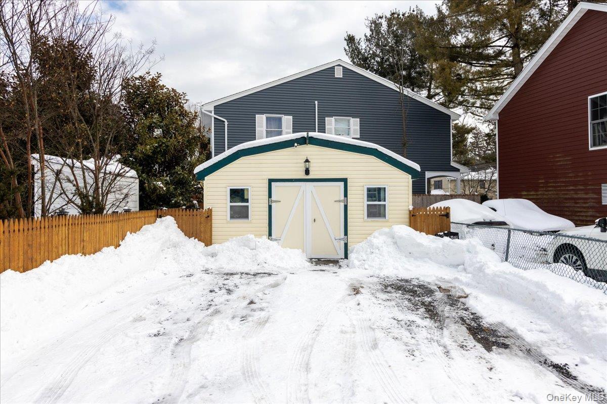 170 Birch Hill Road Locust Valley, NY 11560 - Photo 21 of 38 a view of a yard with a house