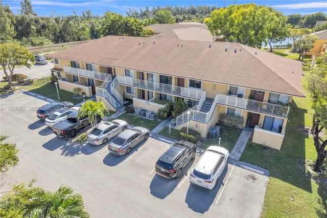$265,000 | 430 Northwest 214th Street, Unit 103, Miami Gardens, FL 33169
