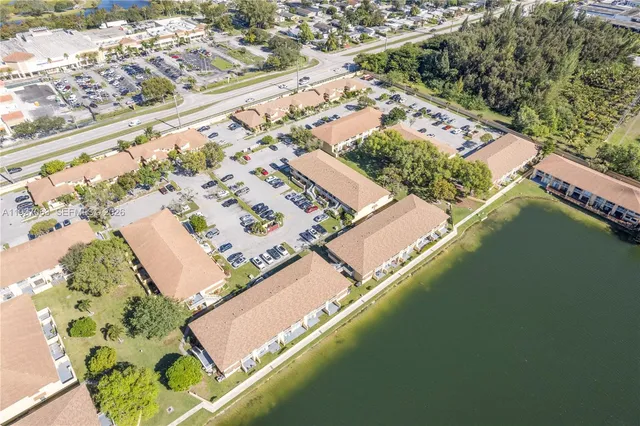 $265,000 | 430 Northwest 214th Street, Unit 103, Miami Gardens, FL 33169
