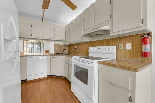 $265,000 | 430 Northwest 214th Street, Unit 103, Miami Gardens, FL 33169