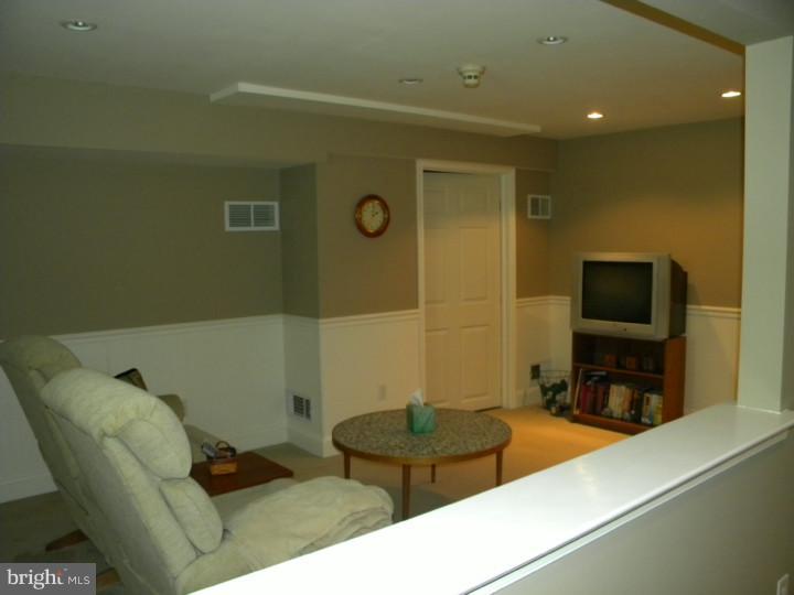 188 South View Road Fleetwood, PA 19522 - Photo 19 of 25 Basement - Finished