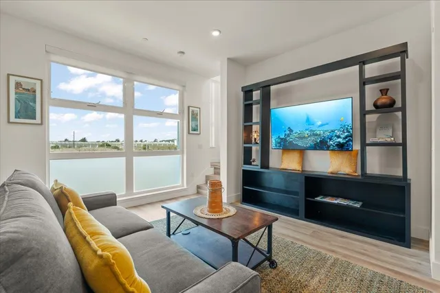$1,099,000 | 202 Panetta Avenue, Unit 9, Santa Cruz, CA 95060