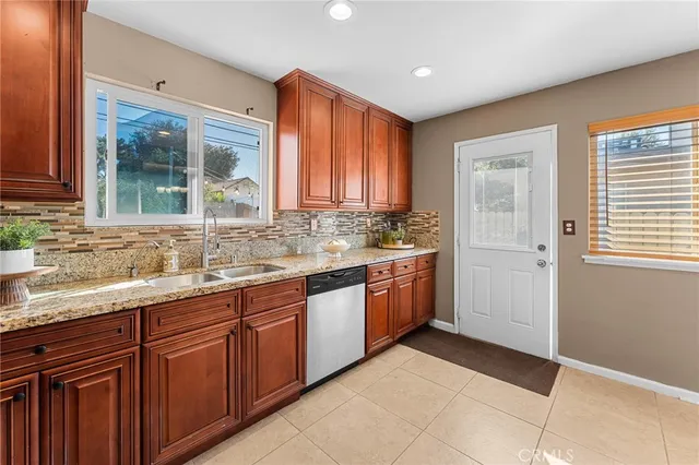 $618,000 | 614 Naomi Street, Redlands, CA 92374