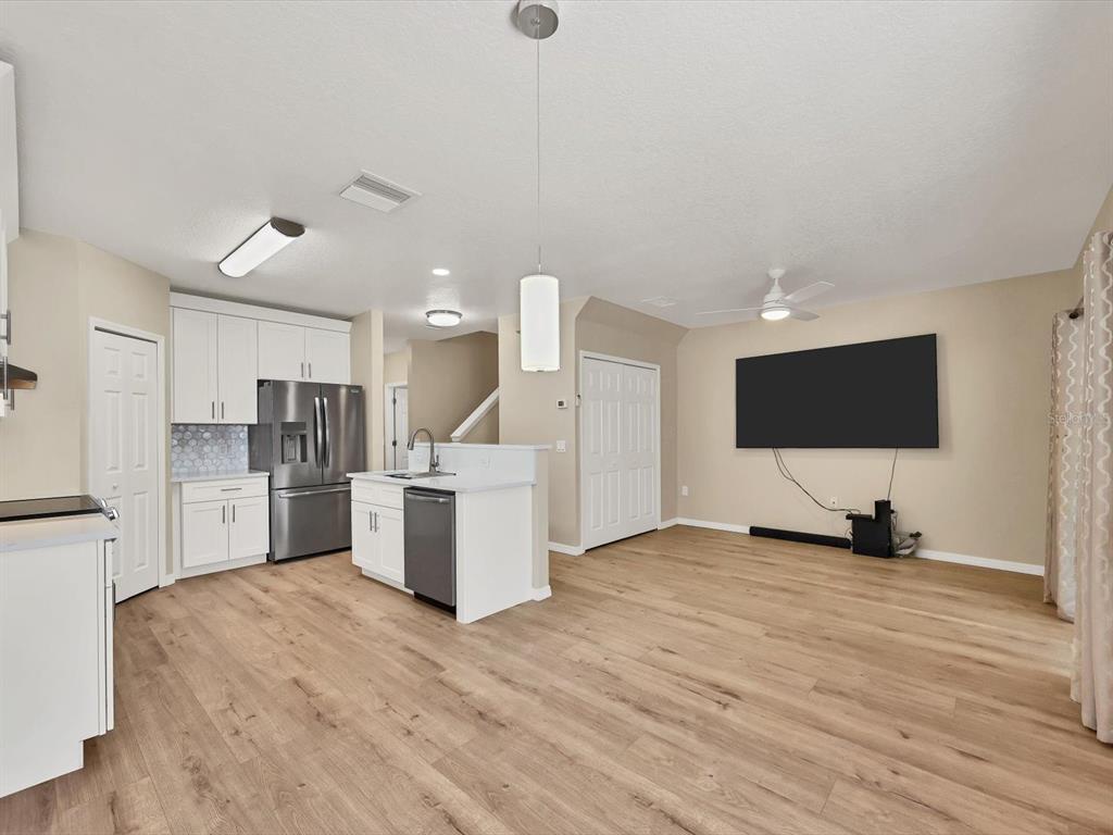 14909 Skip Jack Loop, Unit 102 Lakewood Ranch, FL 34202 - Photo 8 of 47