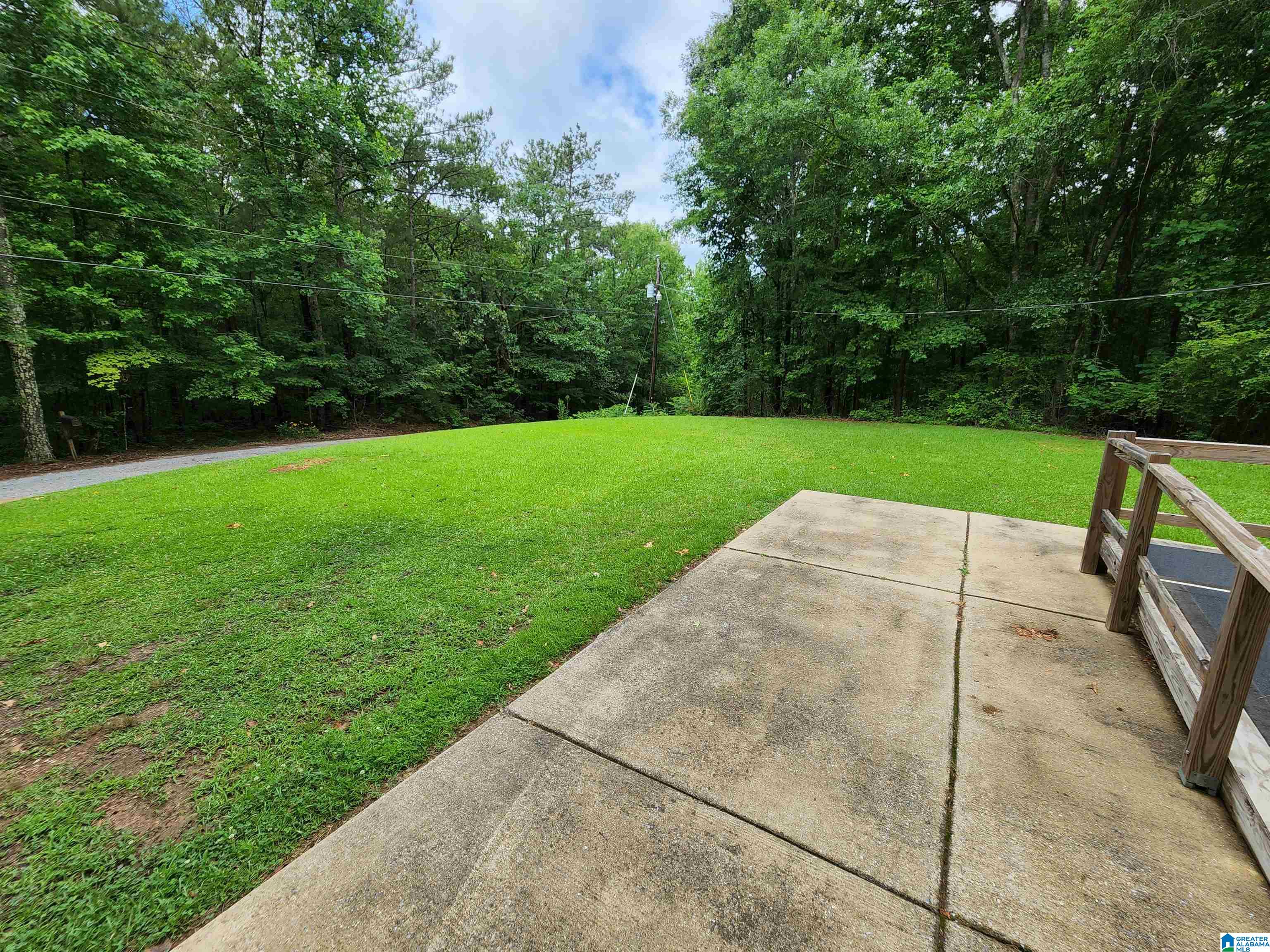 137 Friendship Lane Sylacauga, AL 35151 - Photo 4 of 8