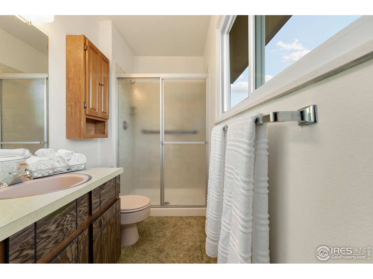 526 Del Clair Road Fort Collins, CO 80525 - Photo 29 of 40 Master bathroom
