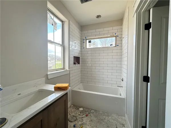 $789,900 | 5664 Mill Water Court, Bryan, TX 77808