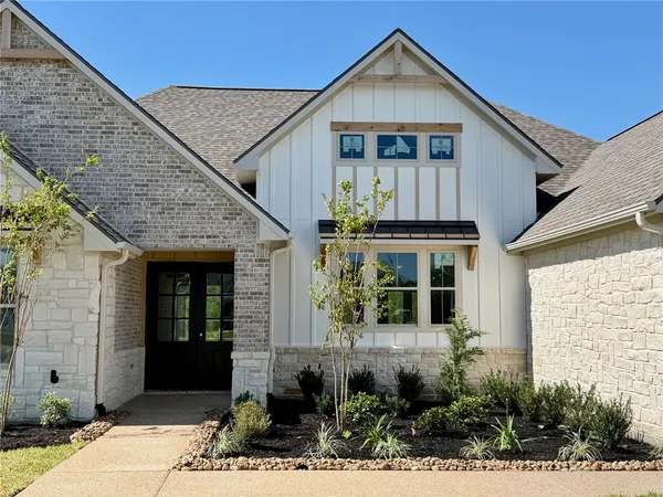 $789,900 | 5664 Mill Water Court, Bryan, TX 77808