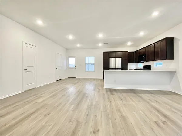 $2,095 | 1548 Weatherford Lane, Leander, TX 78641