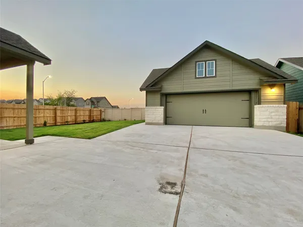 $2,095 | 1548 Weatherford Lane, Leander, TX 78641