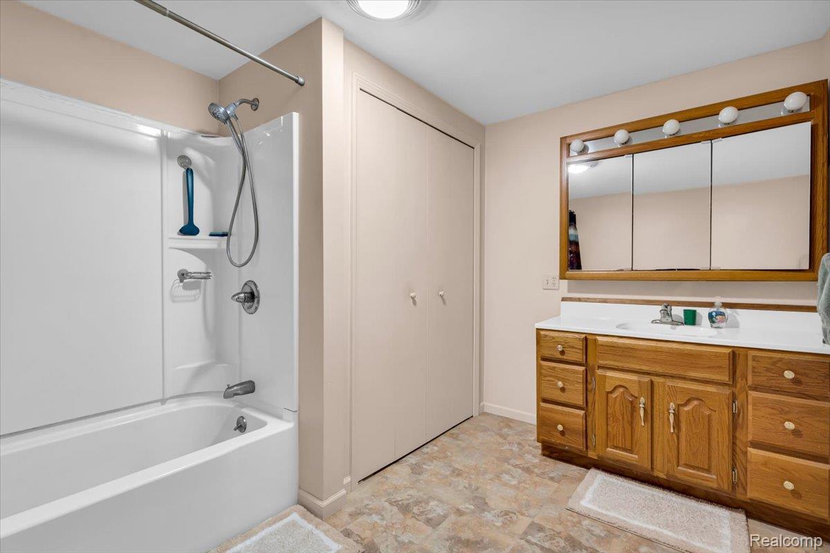 10294 South Nichols Road Gaines, MI 48436 - Photo 16 of 66 16-10294 S Nichols Rd_15.jpg