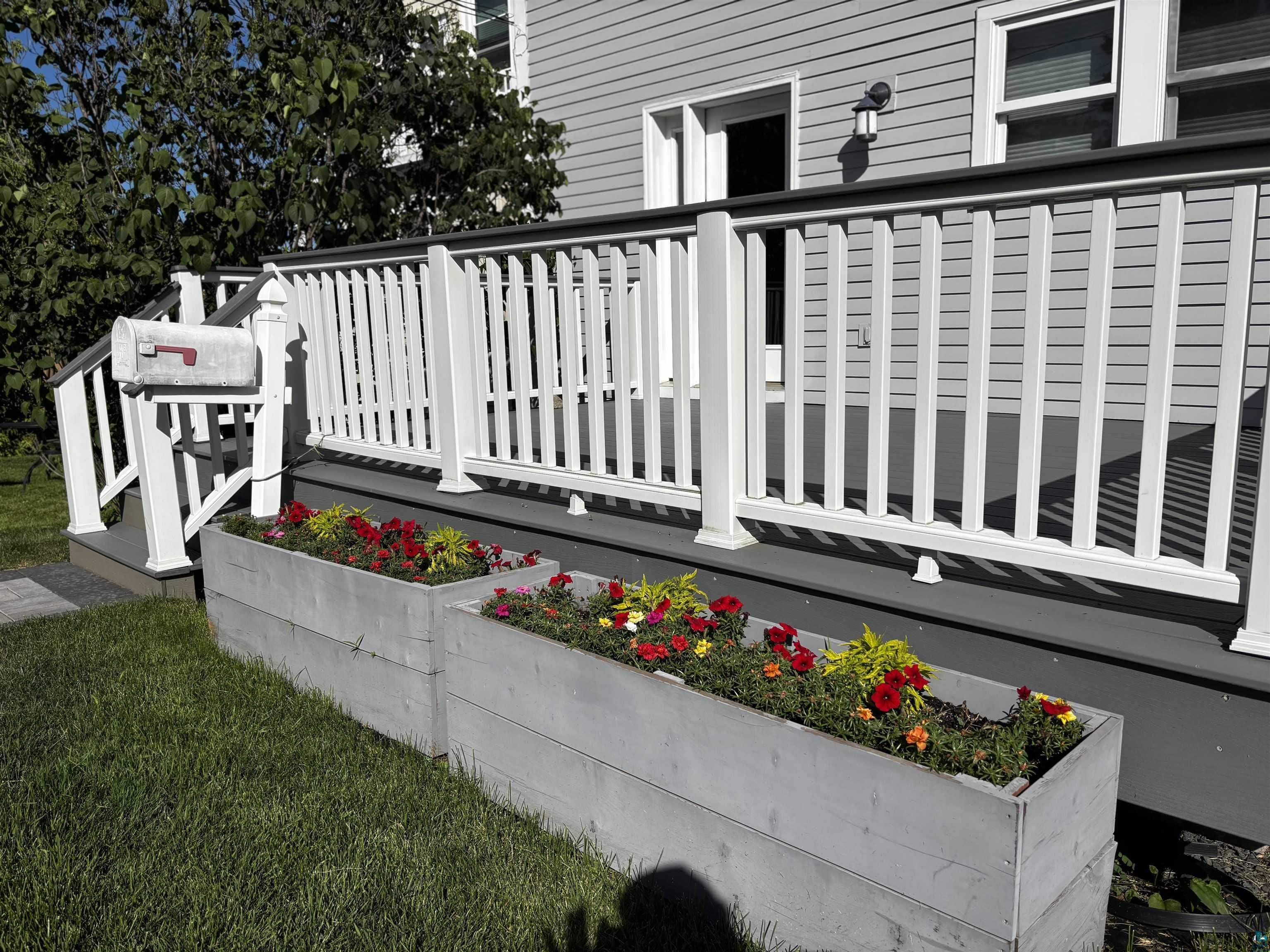 13 West 8th Street Duluth, MN 55806 - Photo 53 of 57 Deck with white railing and dark top rail