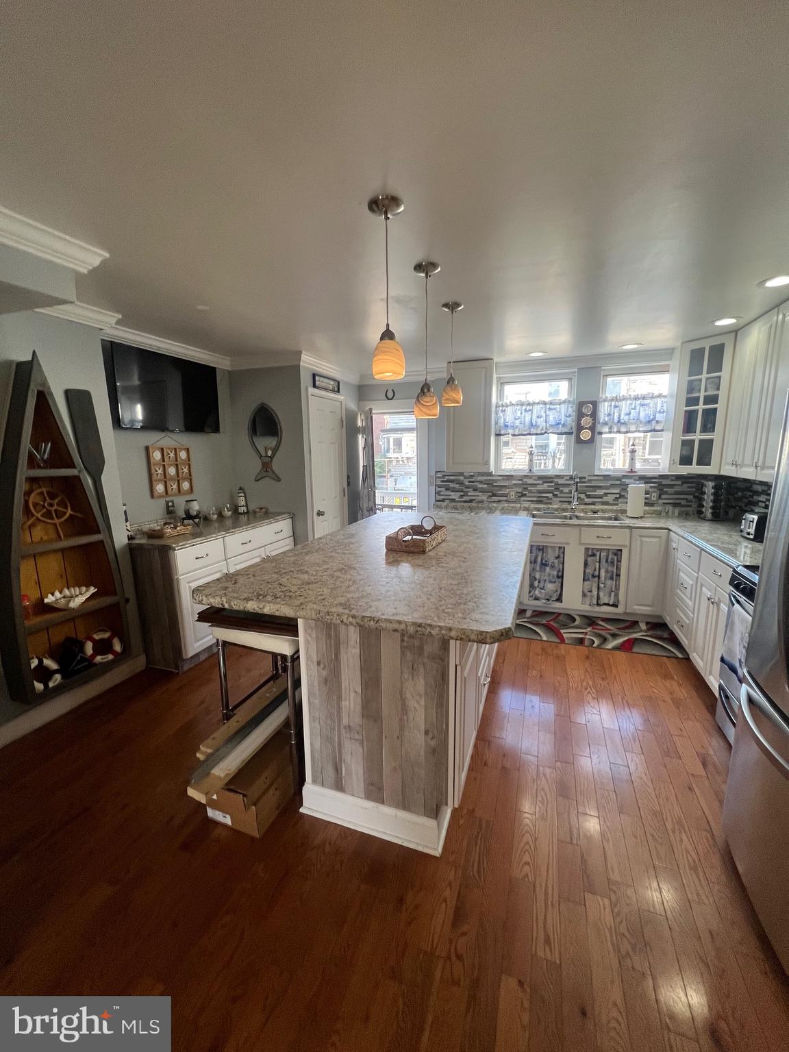 1314 Haubert Street Baltimore, MD 21230 - Photo 3 of 10