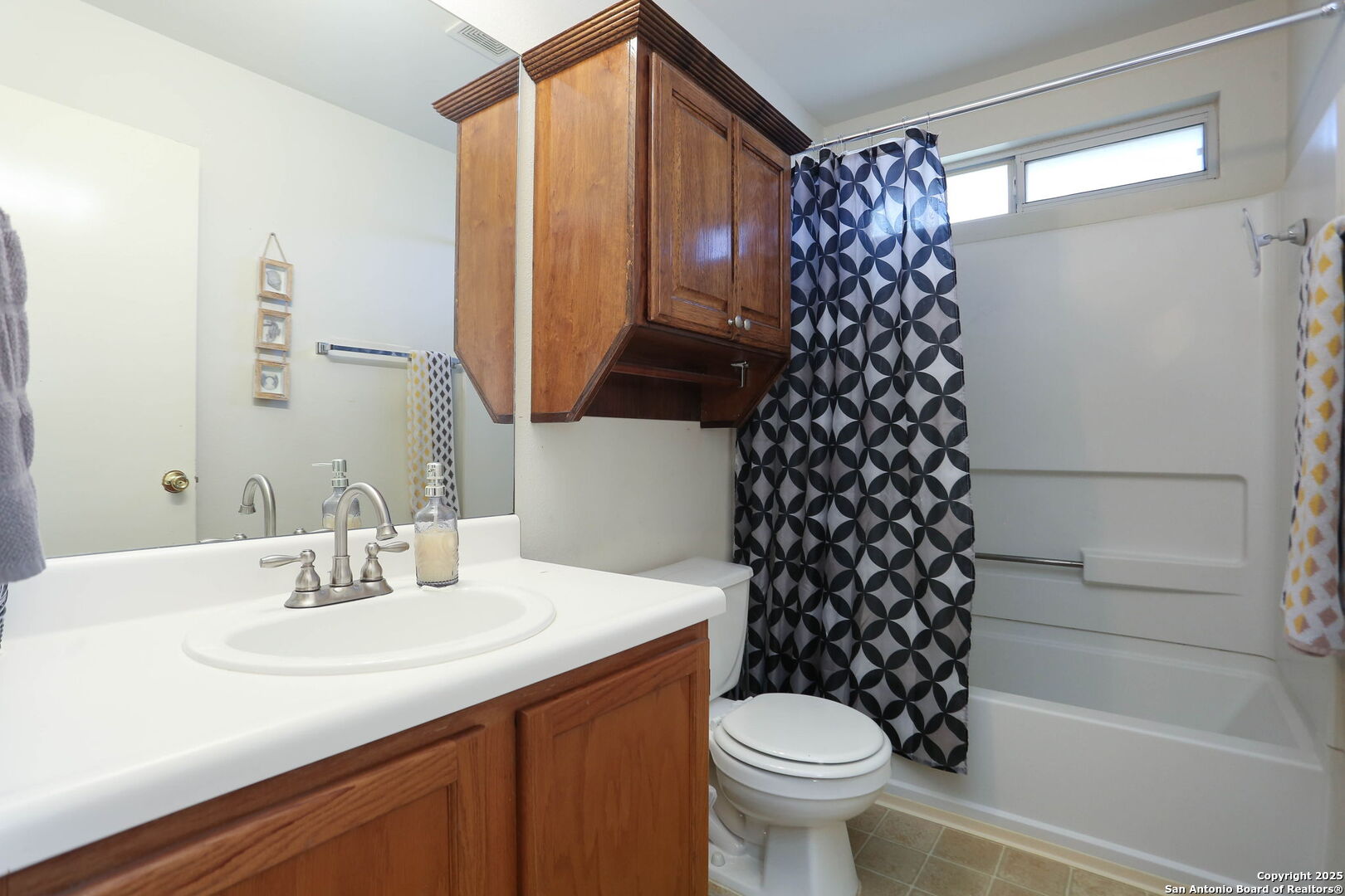 423 Silver Bit San Antonio, TX 78227 - Photo 14 of 22