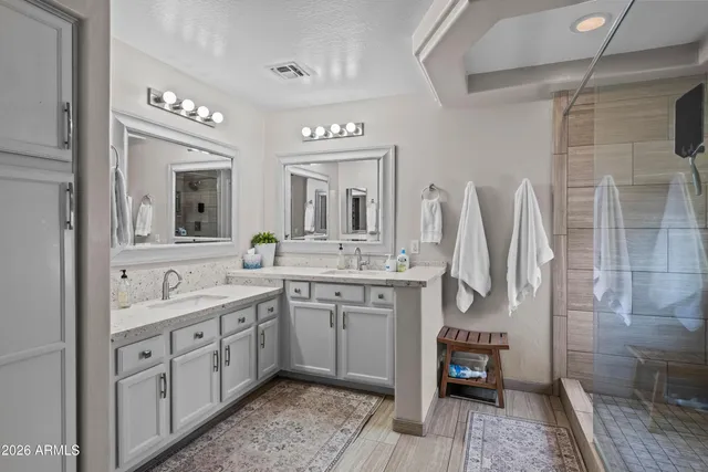 $780,000 | 3897 East Leah Court, Gilbert, AZ 85234