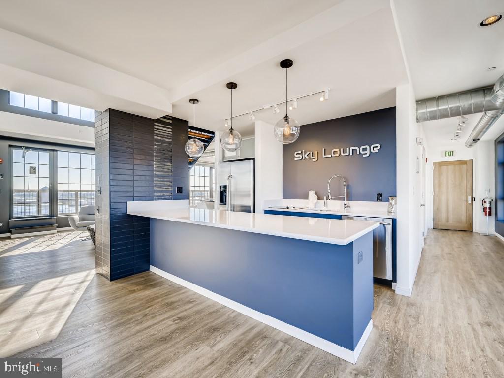 1200 Steuart Street, Unit 720 Baltimore, MD 21230 - Photo 27 of 79 Sky Lounge - community amenity