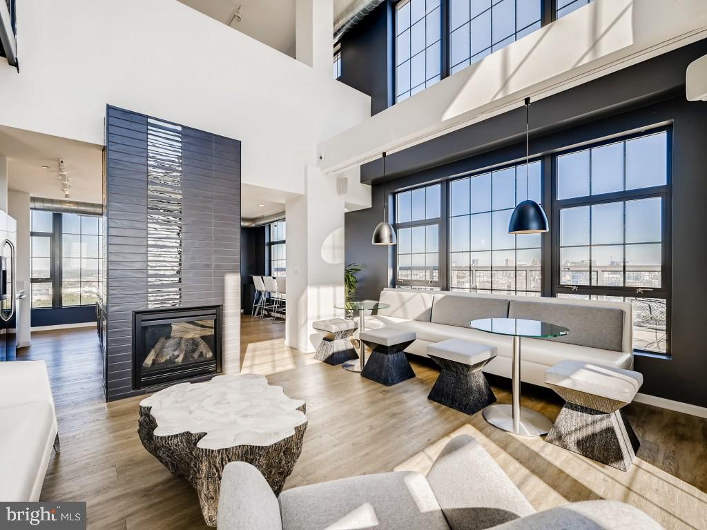 1200 Steuart Street, Unit 720 Baltimore, MD 21230 - Photo 32 of 79 Sky Lounge - community amenity