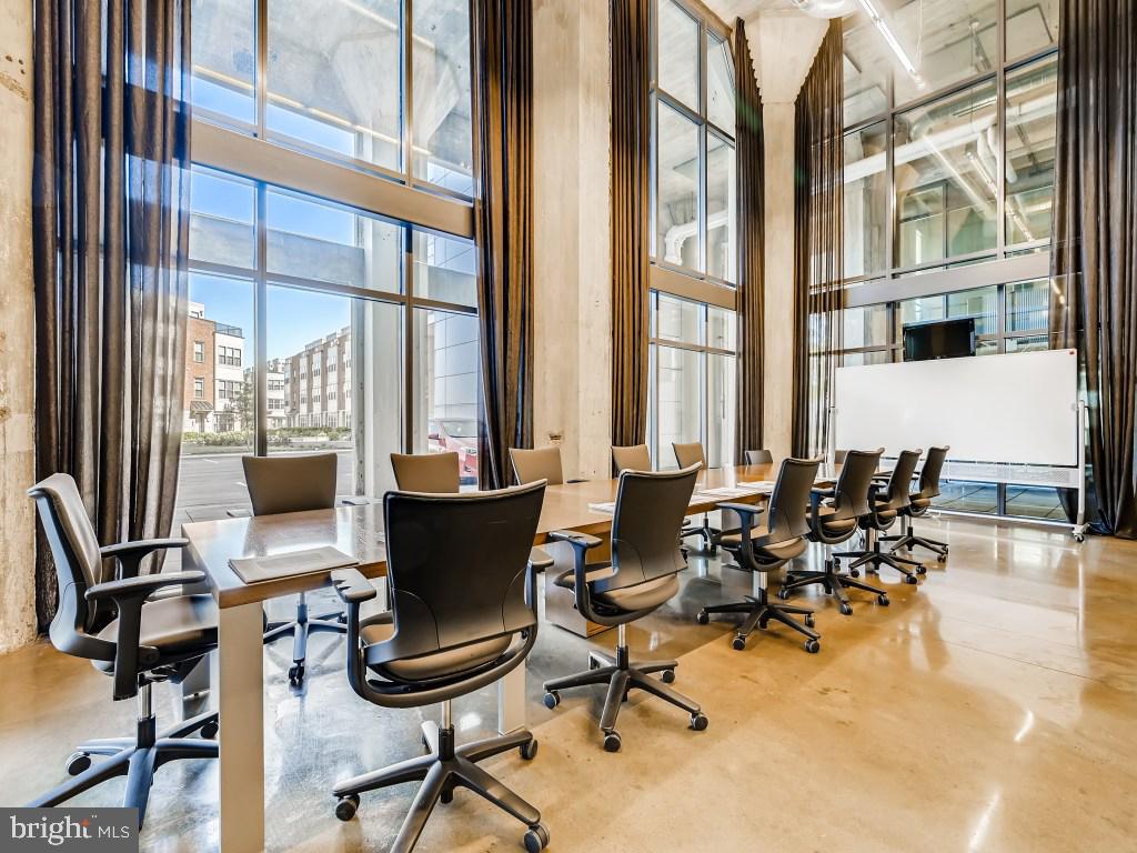 1200 Steuart Street, Unit 720 Baltimore, MD 21230 - Photo 52 of 79 Conference room - community amenity
